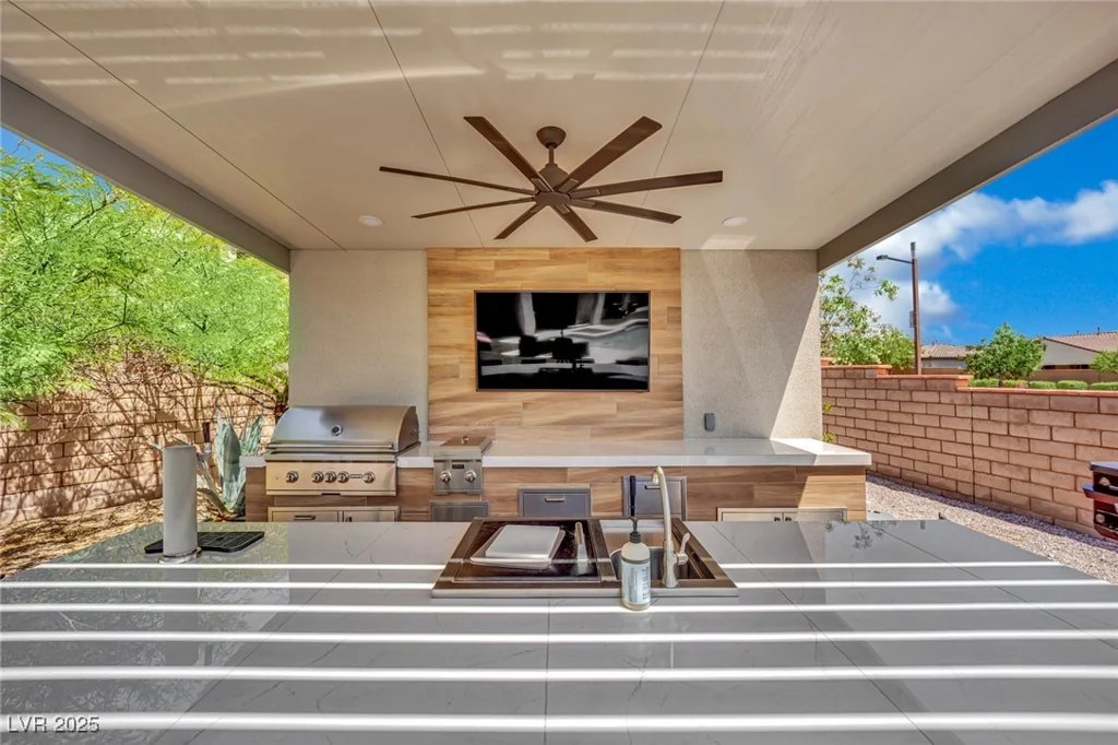 362 Port Reggio, Las Vegas, NV 89138