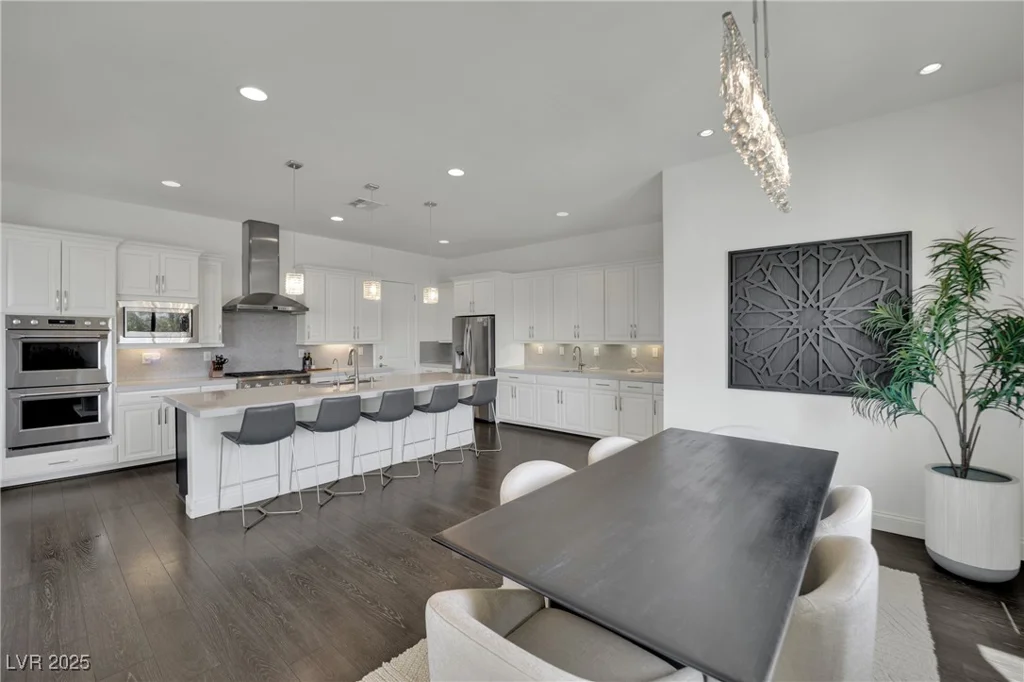 362 Port Reggio, Las Vegas, NV 89138