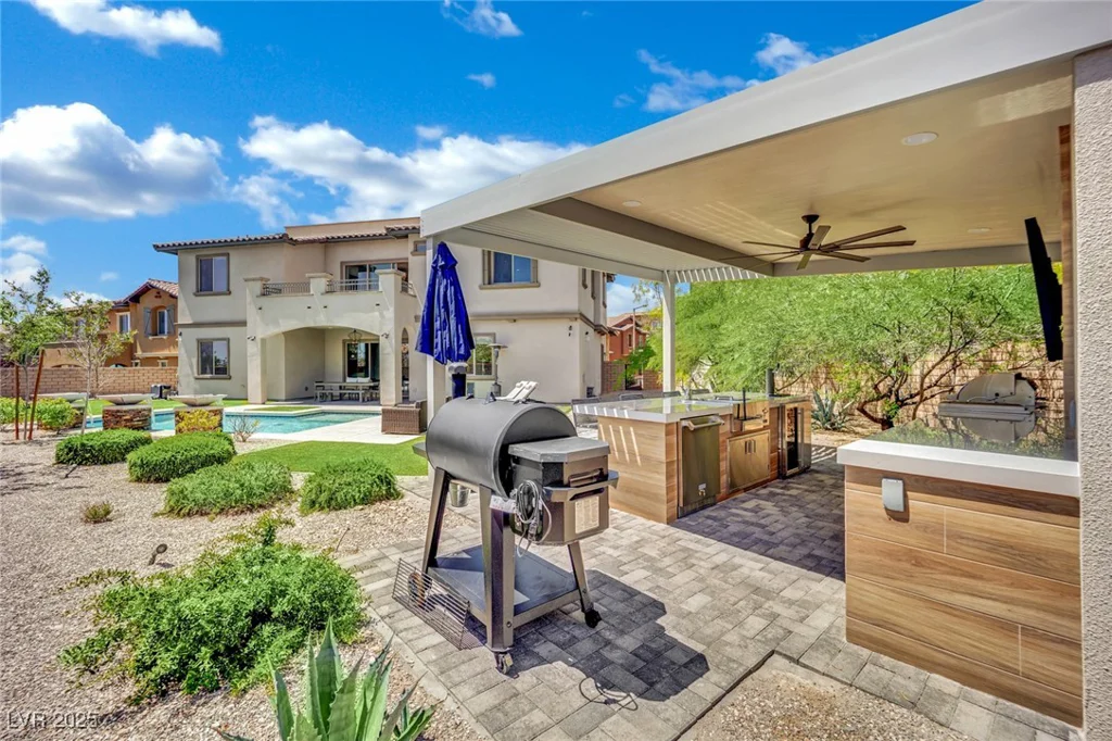 362 Port Reggio, Las Vegas, NV 89138