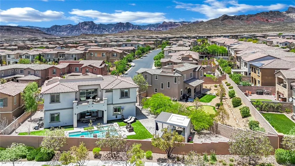 362 Port Reggio, Las Vegas, NV 89138