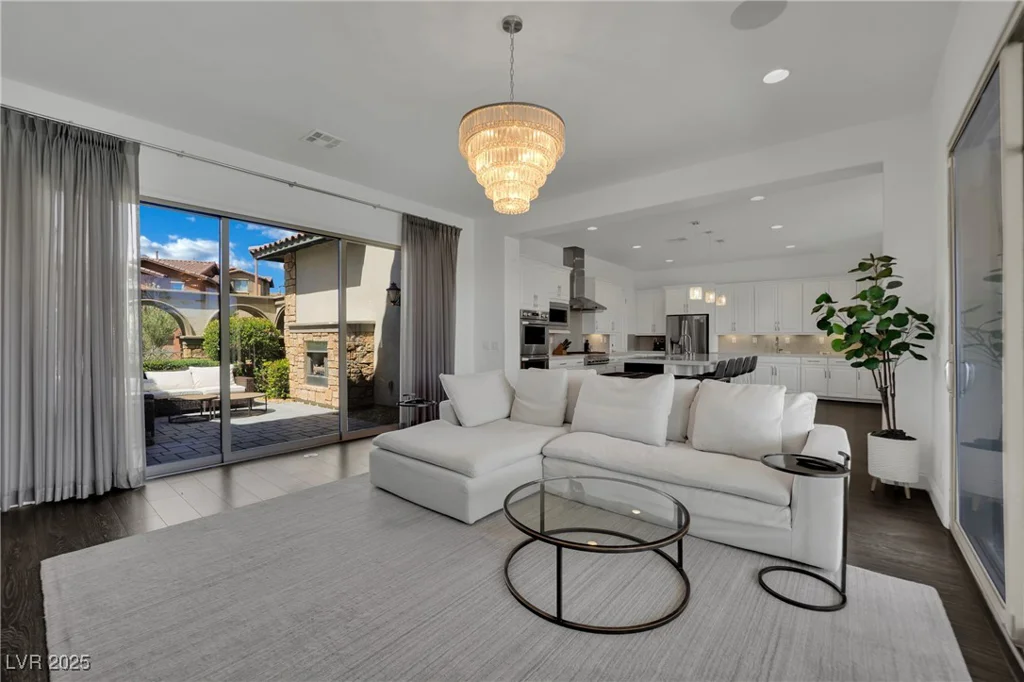 362 Port Reggio, Las Vegas, NV 89138