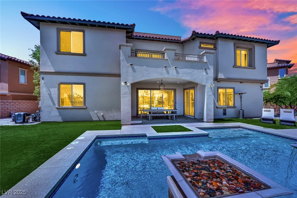 362 Port Reggio, Las Vegas, NV 89138