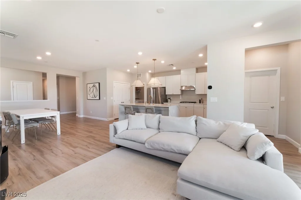 8351 Vinamala, Las Vegas, NV 89149