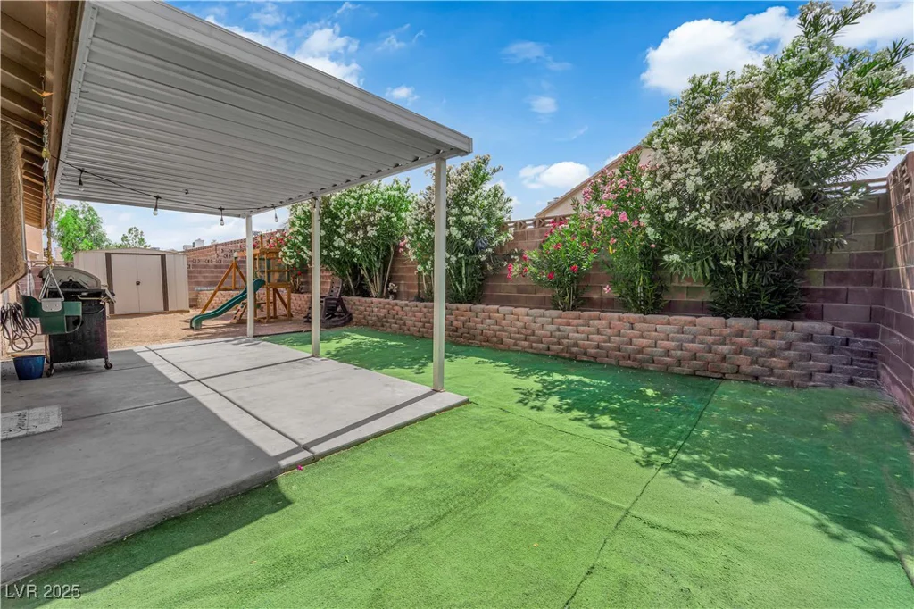 3905 Blairmoor, North Las Vegas, NV 89032