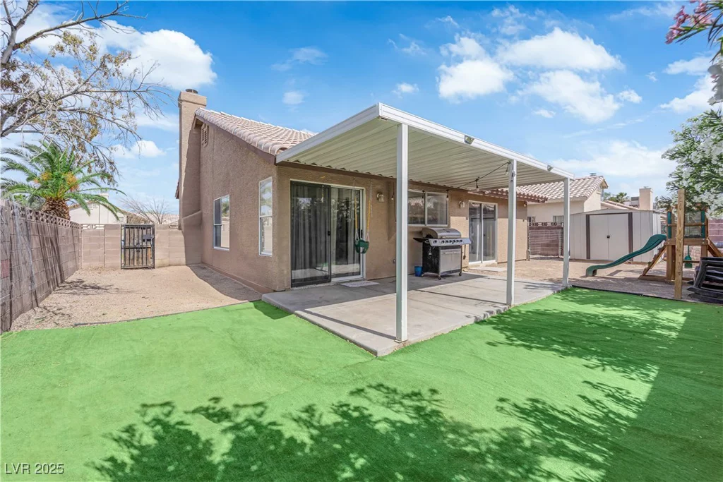 3905 Blairmoor, North Las Vegas, NV 89032