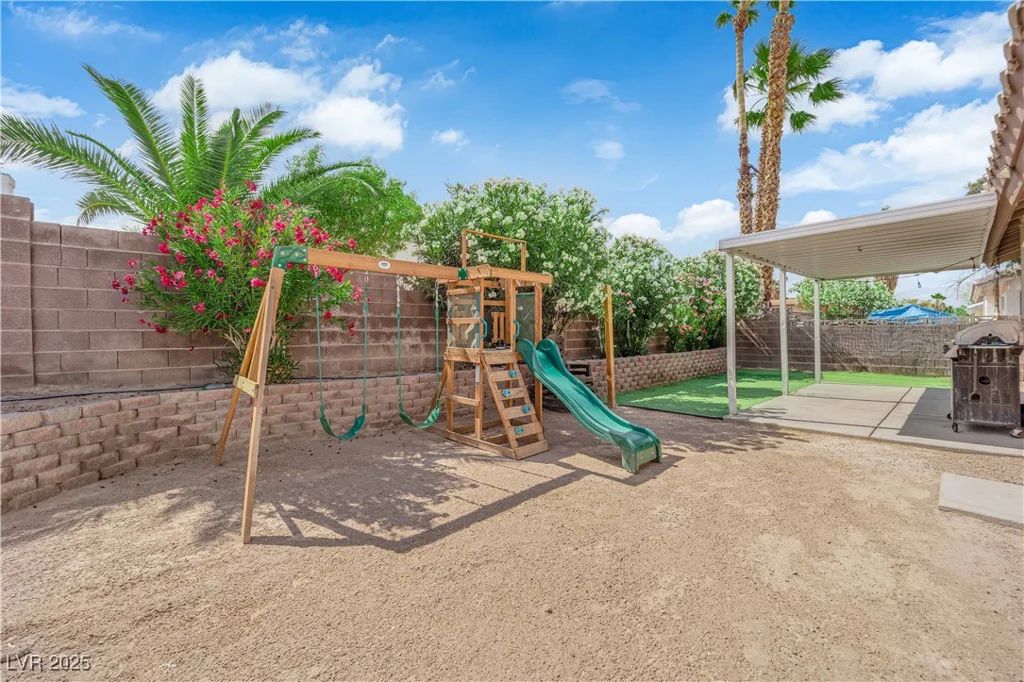 3905 Blairmoor, North Las Vegas, NV 89032