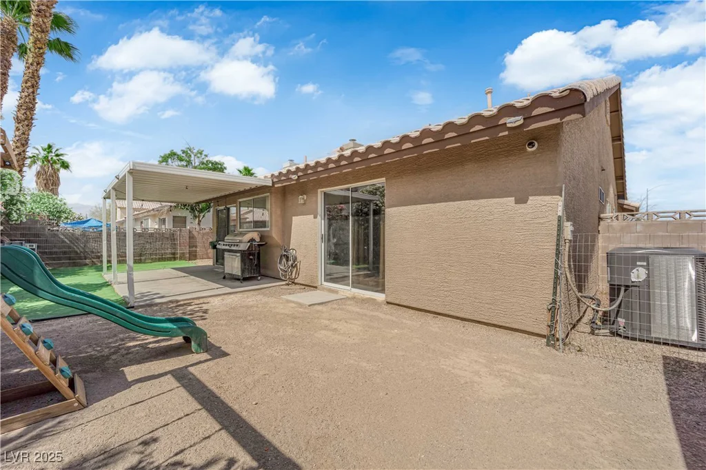 3905 Blairmoor, North Las Vegas, NV 89032