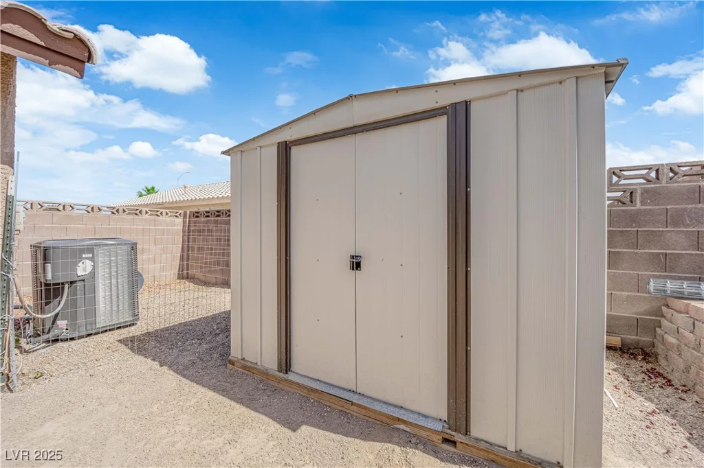 3905 Blairmoor, North Las Vegas, NV 89032
