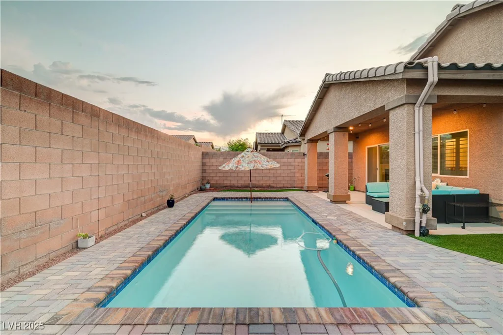 7235 Summer Air, Las Vegas, NV 89179
