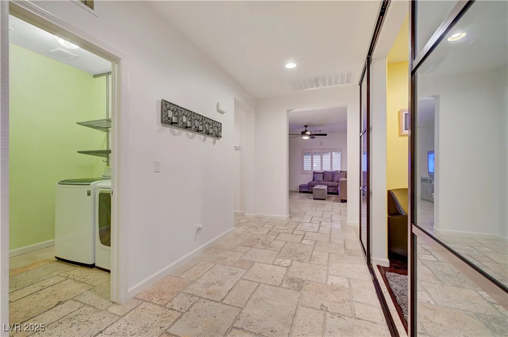 7235 Summer Air, Las Vegas, NV 89179