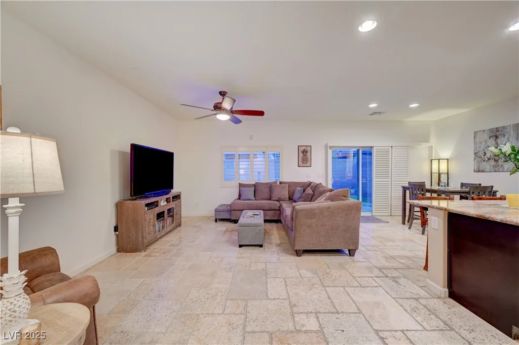 7235 Summer Air, Las Vegas, NV 89179