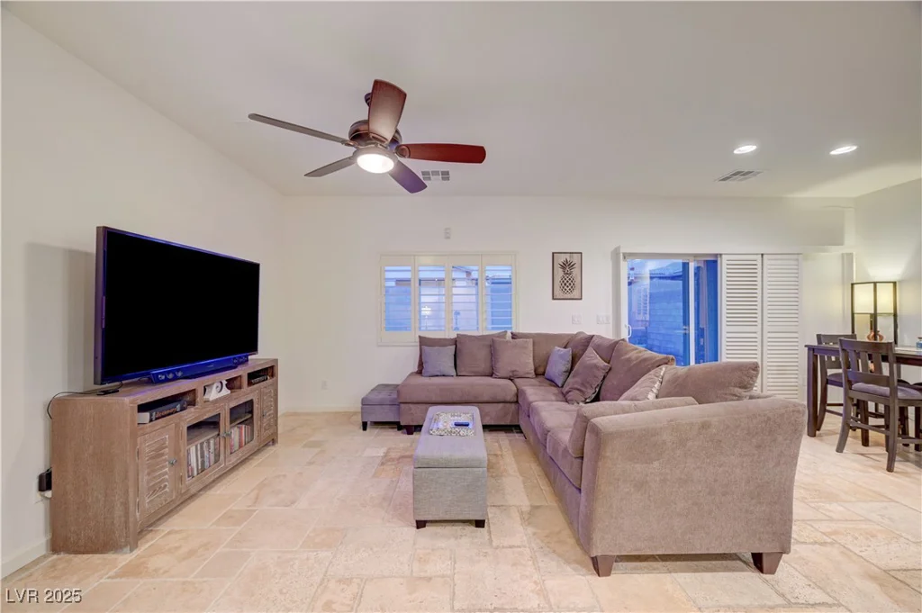 7235 Summer Air, Las Vegas, NV 89179
