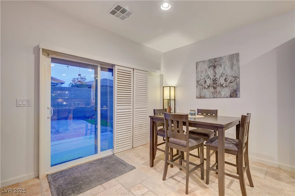 7235 Summer Air, Las Vegas, NV 89179