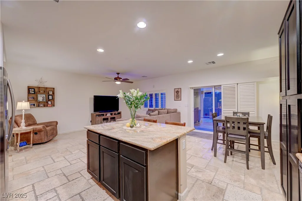 7235 Summer Air, Las Vegas, NV 89179