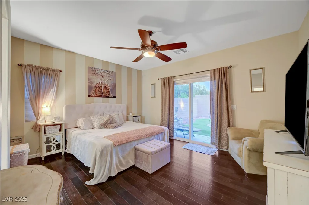 7235 Summer Air, Las Vegas, NV 89179