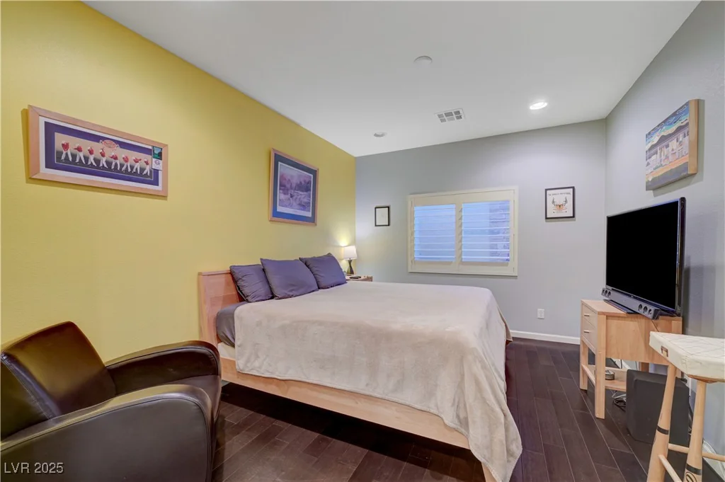 7235 Summer Air, Las Vegas, NV 89179