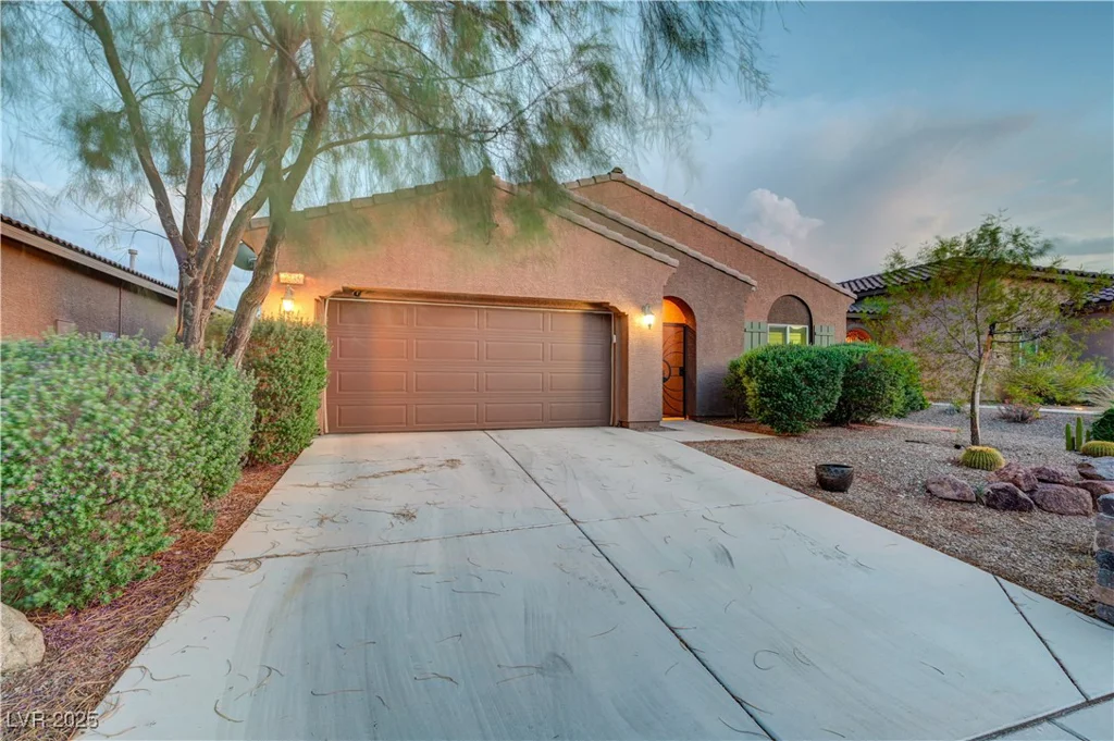 7235 Summer Air, Las Vegas, NV 89179