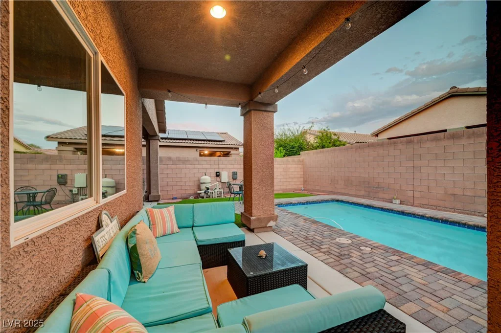 7235 Summer Air, Las Vegas, NV 89179