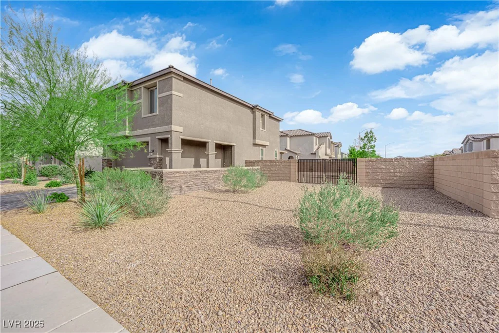 311 Lilian Faith, North Las Vegas, NV 89031