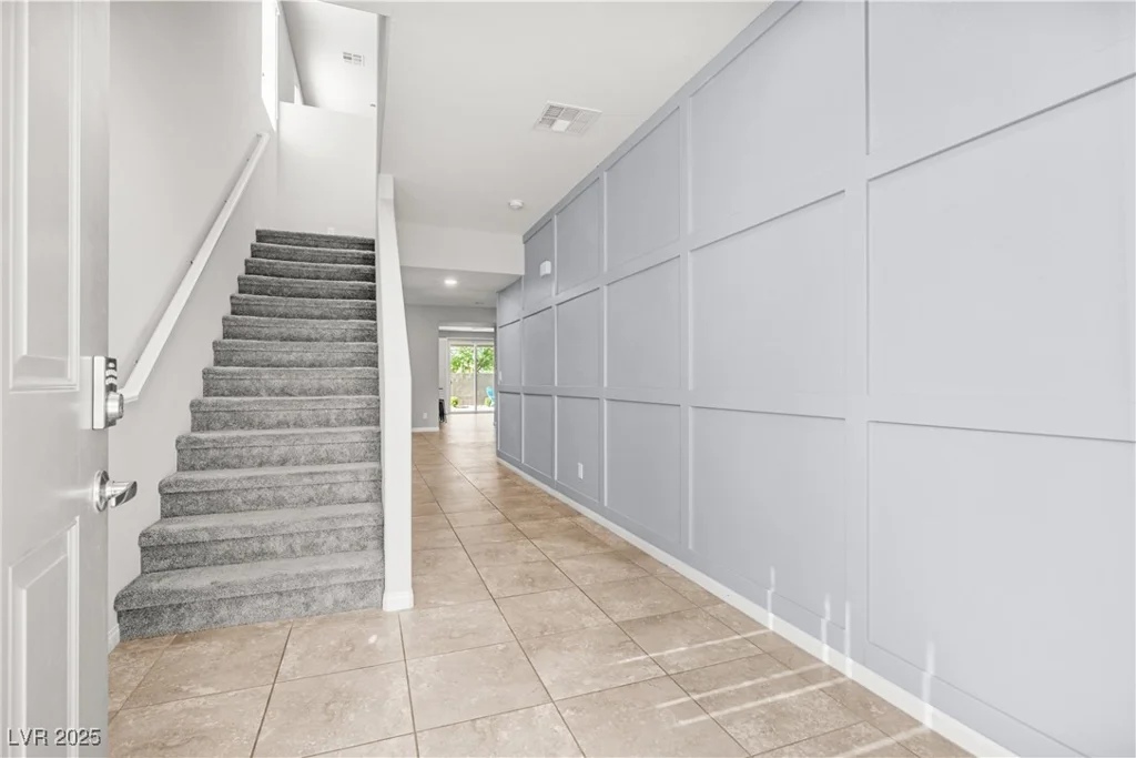 4519 Stardusk Falls, North Las Vegas, NV 89084