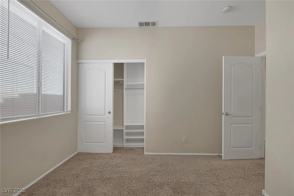 7544 Coral River, Las Vegas, NV 89131