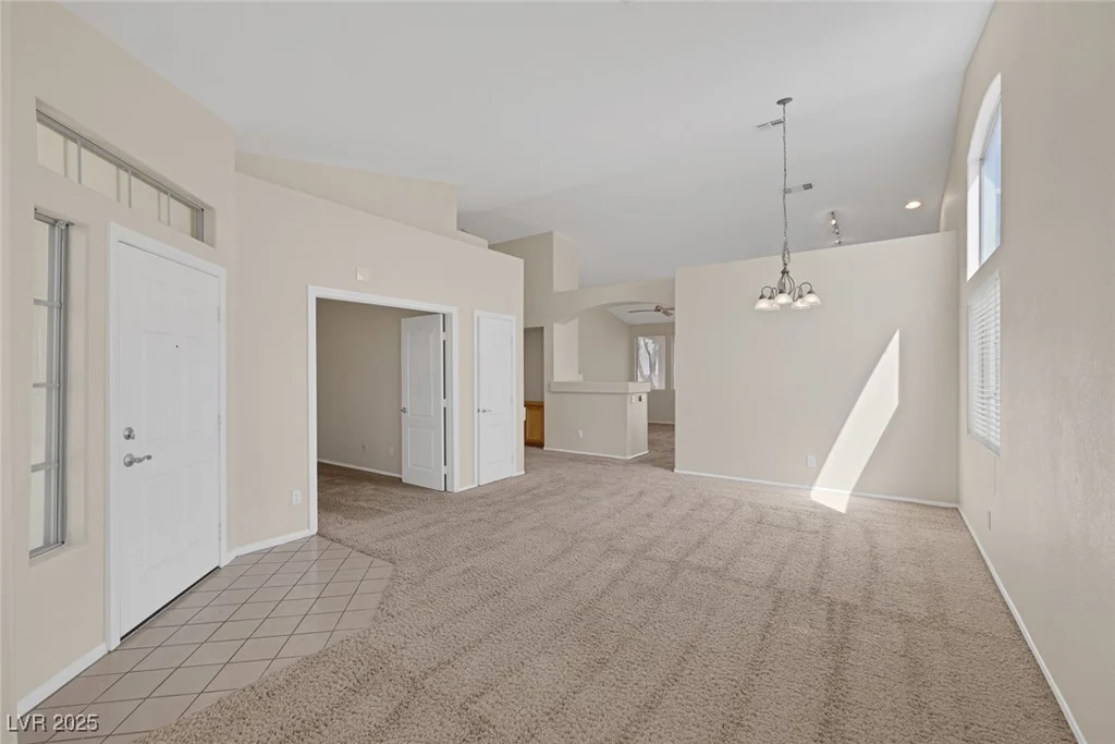 7544 Coral River, Las Vegas, NV 89131
