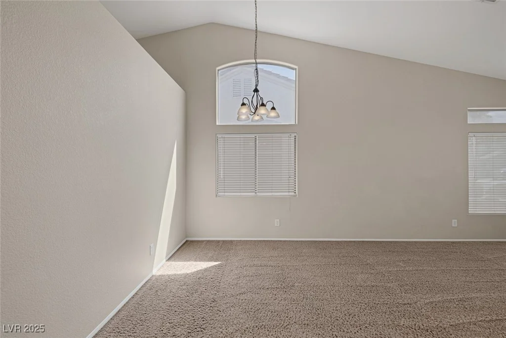 7544 Coral River, Las Vegas, NV 89131
