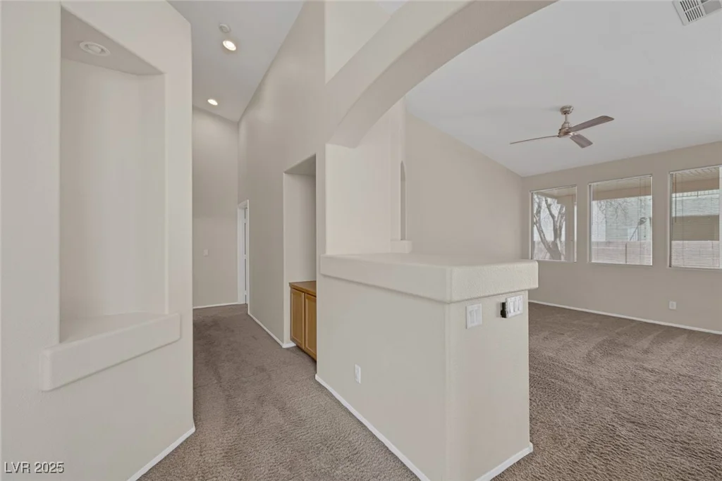 7544 Coral River, Las Vegas, NV 89131