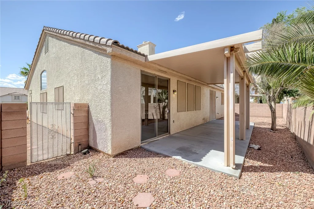 7544 Coral River, Las Vegas, NV 89131