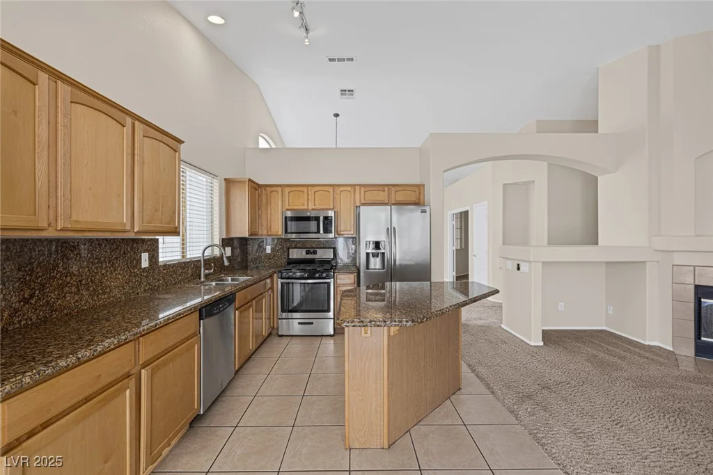 7544 Coral River, Las Vegas, NV 89131
