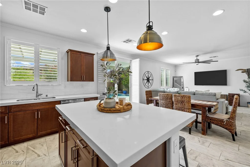 10474 Palmadora, Las Vegas, NV 89178