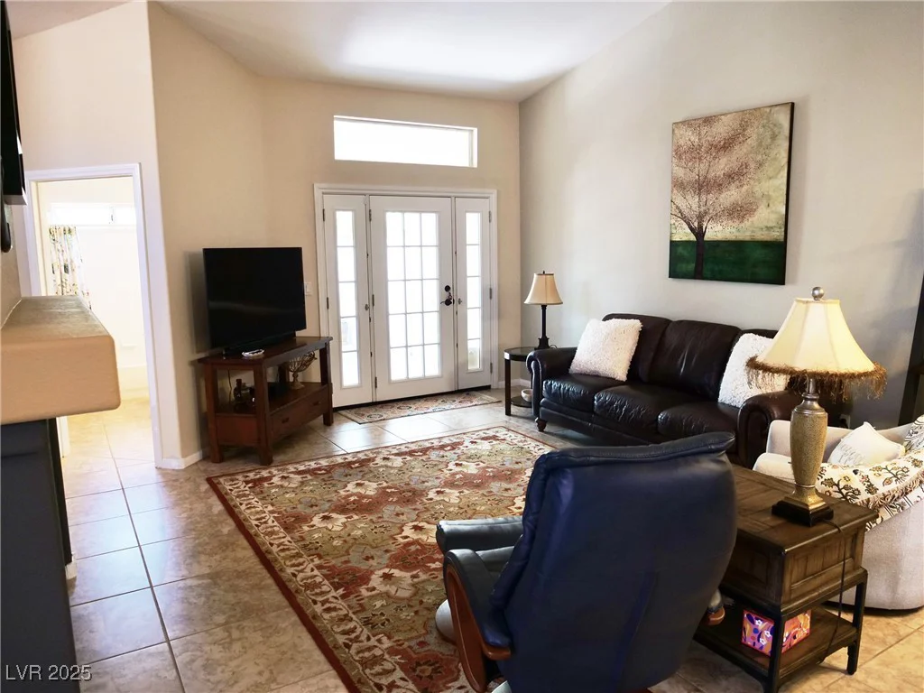 9705 Templemore, Las Vegas, NV 89129