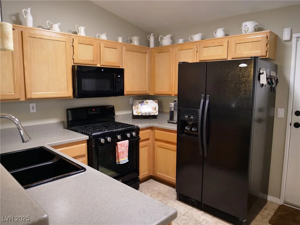 9705 Templemore, Las Vegas, NV 89129