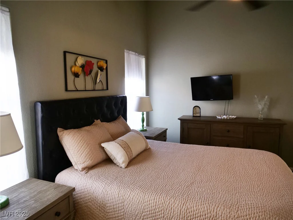 9705 Templemore, Las Vegas, NV 89129