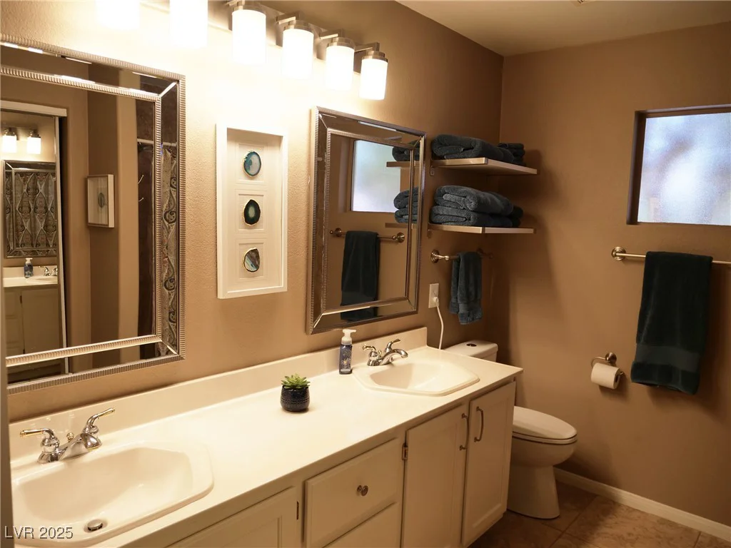 9705 Templemore, Las Vegas, NV 89129