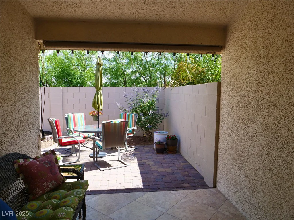 9705 Templemore, Las Vegas, NV 89129