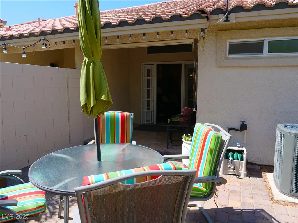 9705 Templemore, Las Vegas, NV 89129