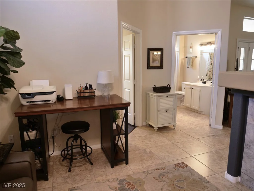 9705 Templemore, Las Vegas, NV 89129