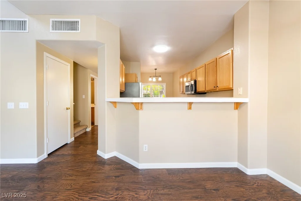 2152 Jasper Bluff, Las Vegas, NV 89117