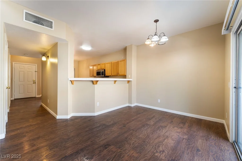 2152 Jasper Bluff, Las Vegas, NV 89117
