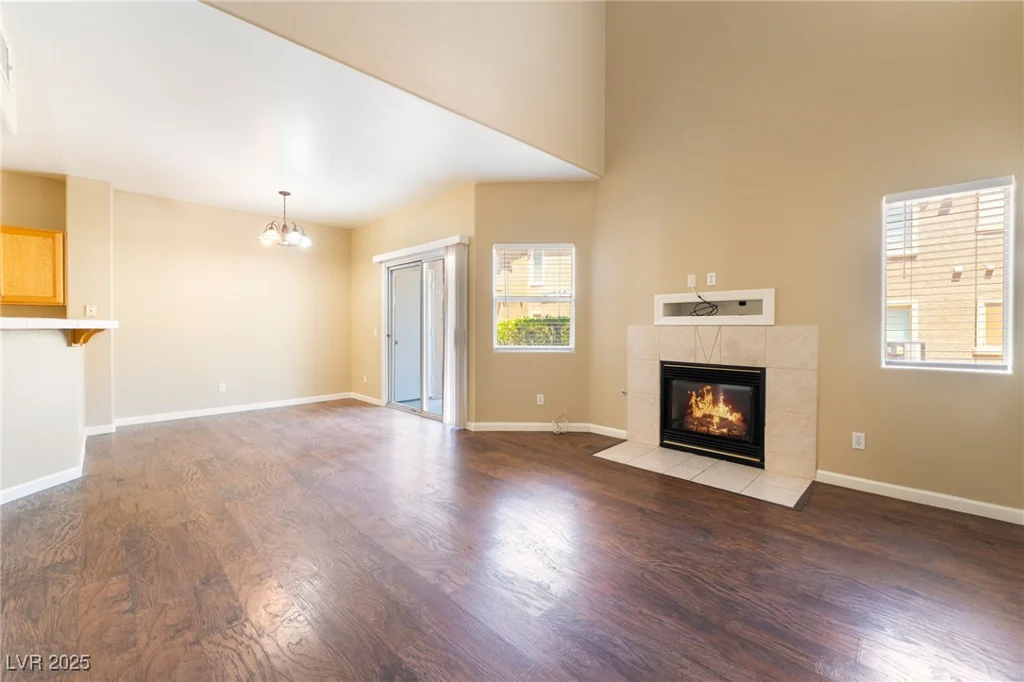 2152 Jasper Bluff, Las Vegas, NV 89117