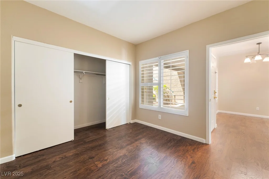 2152 Jasper Bluff, Las Vegas, NV 89117