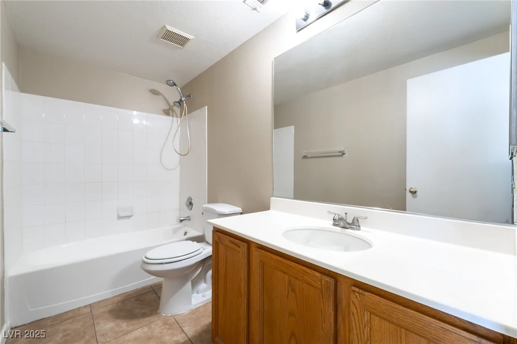 2152 Jasper Bluff, Las Vegas, NV 89117