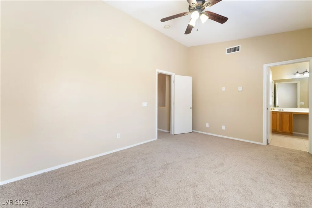 2152 Jasper Bluff, Las Vegas, NV 89117