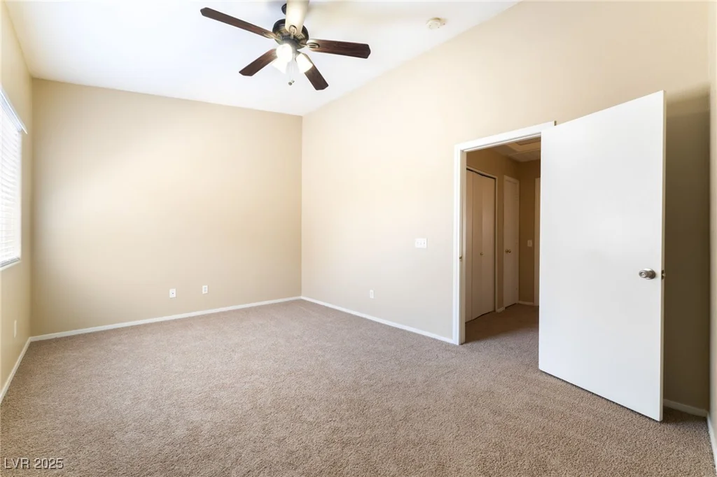 2152 Jasper Bluff, Las Vegas, NV 89117