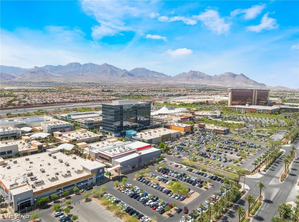 2152 Jasper Bluff, Las Vegas, NV 89117