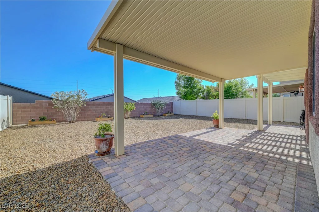 405 Prairie Moon, North Las Vegas, NV 89084