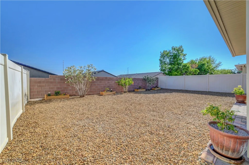 405 Prairie Moon, North Las Vegas, NV 89084