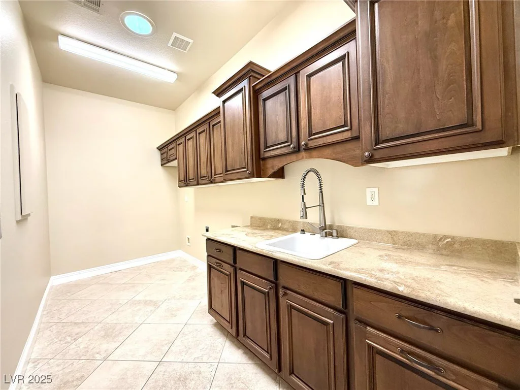 5451 Fernwood, Pahrump, NV 89061
