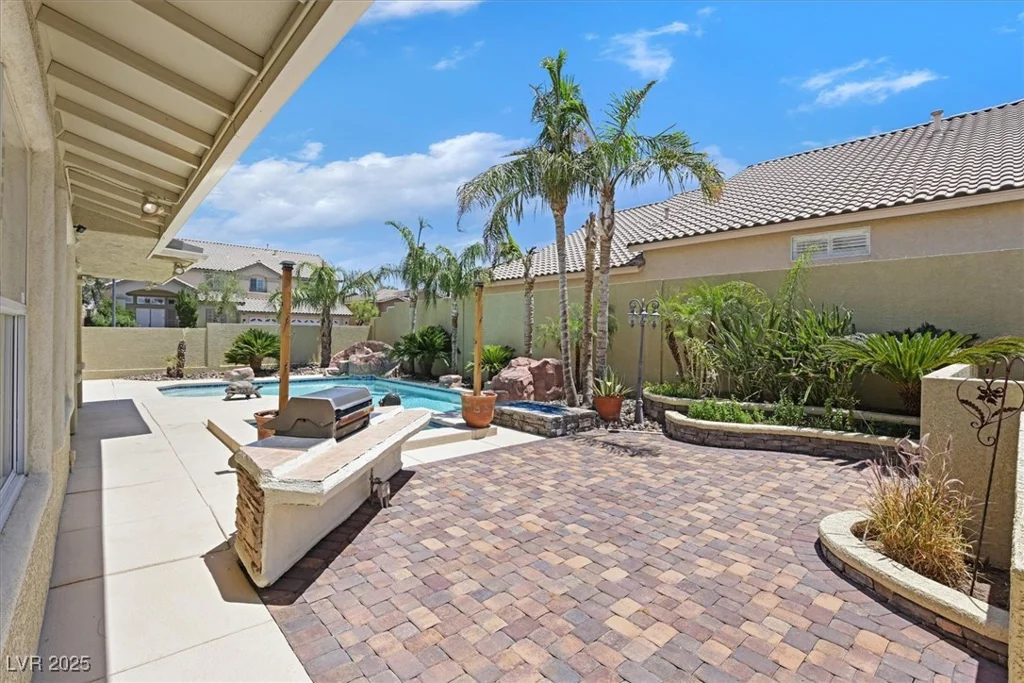2555 Antique Blossom, Henderson, NV 89052